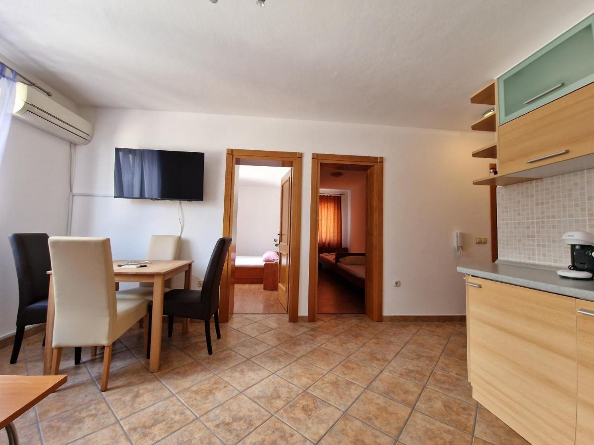Apartments Lacic 3 Crikvenica Exterior photo